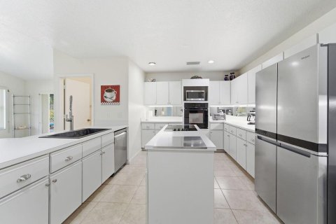 Villa ou maison à louer à Lake Worth, Floride: 4 chambres, 236.53 m2 № 2146993 - photo 13
