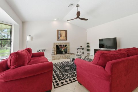 Villa ou maison à louer à Lake Worth, Floride: 4 chambres, 236.53 m2 № 2146993 - photo 4