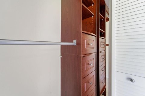 Villa ou maison à louer à Lake Worth, Floride: 4 chambres, 236.53 m2 № 2146993 - photo 22