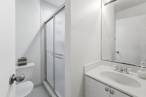 Villa ou maison à louer à Lake Worth, Floride: 4 chambres, 236.53 m2 № 2146993 - photo 19