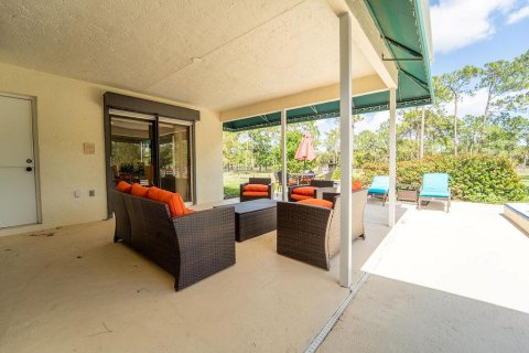 Villa ou maison à louer à Lake Worth, Floride: 4 chambres, 236.53 m2 № 2146993 - photo 29