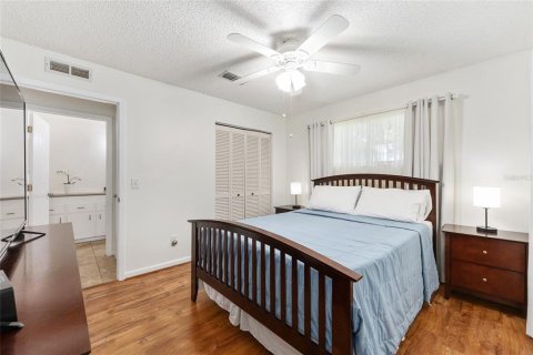 House in Ocala, Florida 2 bedrooms, 131.18 sq.m. № 2148911 - photo 23