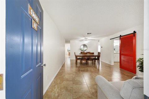 House in Ocala, Florida 2 bedrooms, 131.18 sq.m. № 2148911 - photo 9