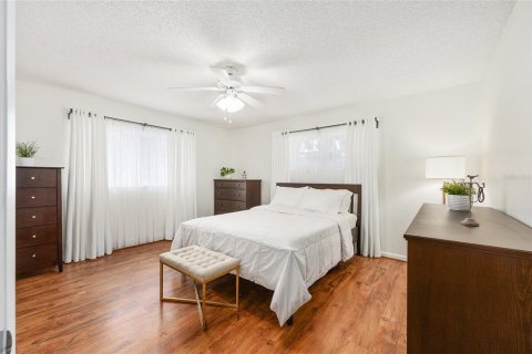 House in Ocala, Florida 2 bedrooms, 131.18 sq.m. № 2148911 - photo 18
