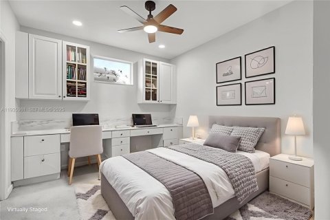 Casa en venta en Pembroke Pines, Florida, 3 dormitorios, 165.37 m2 № 1993242 - foto 5