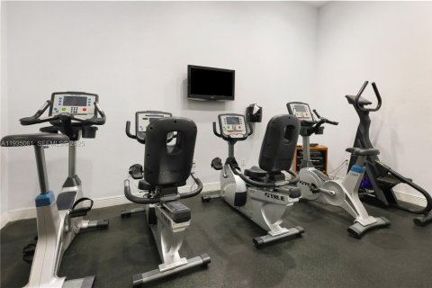 Casa en venta en Pembroke Pines, Florida, 3 dormitorios, 165.37 m2 № 1993242 - foto 19