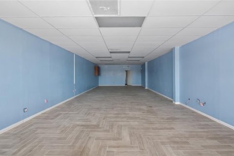 Immobilier commercial à louer à Tavares, Floride: 111.48 m2 № 1520152 - photo 15