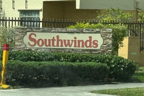 Condo in Miami, Florida, 2 bedrooms № 2170547