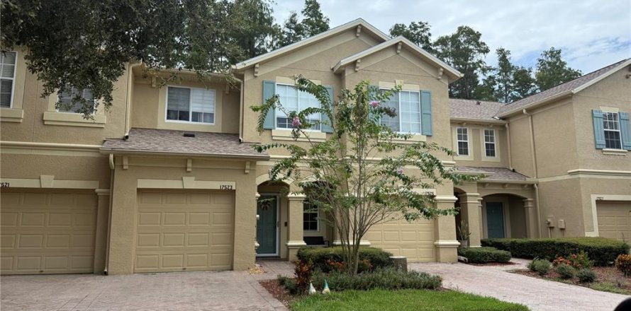 Adosado en Land O' Lakes, Florida 3 dormitorios, 171.13 m2 № 1914506
