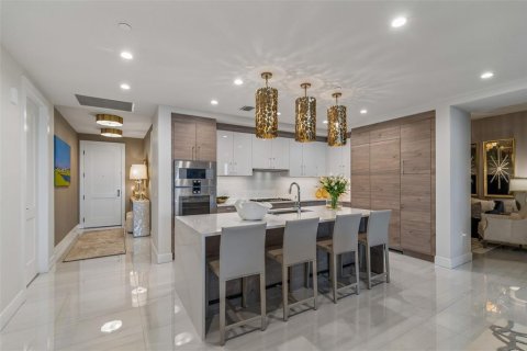 Condominio en venta en Tampa, Florida, 2 dormitorios, 180.42 m2 № 2139825 - foto 3