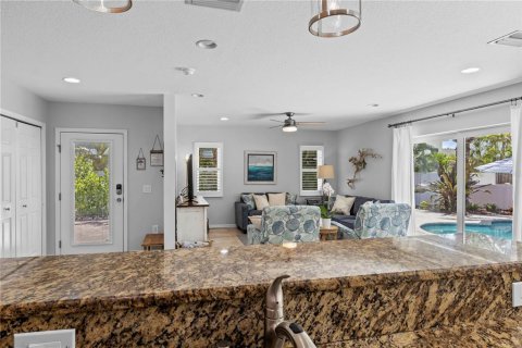 Casa en venta en Anna Maria, Florida, 4 dormitorios, 152.36 m2 № 2147982 - foto 13