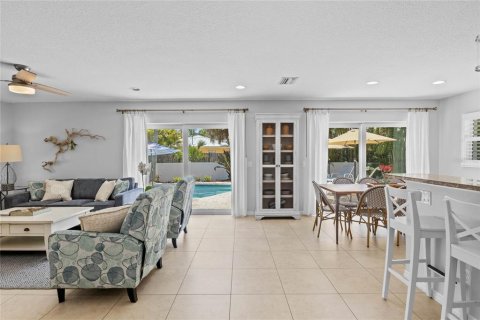 Casa en venta en Anna Maria, Florida, 4 dormitorios, 152.36 m2 № 2147982 - foto 8