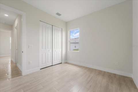 House in Lehigh Acres, Florida 3 bedrooms, 162.58 sq.m. № 1807010 - photo 17