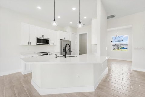 House in Lehigh Acres, Florida 3 bedrooms, 162.58 sq.m. № 1807010 - photo 20