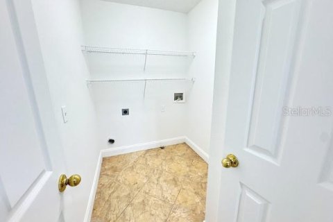 House in Kissimmee, Florida 4 bedrooms, 237.92 sq.m. № 2235477 - photo 13