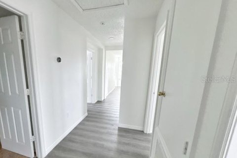House in Kissimmee, Florida 4 bedrooms, 237.92 sq.m. № 2235477 - photo 9