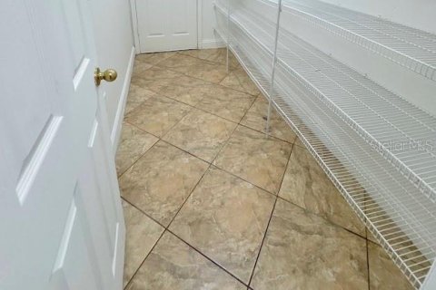 House in Kissimmee, Florida 4 bedrooms, 237.92 sq.m. № 2235477 - photo 26