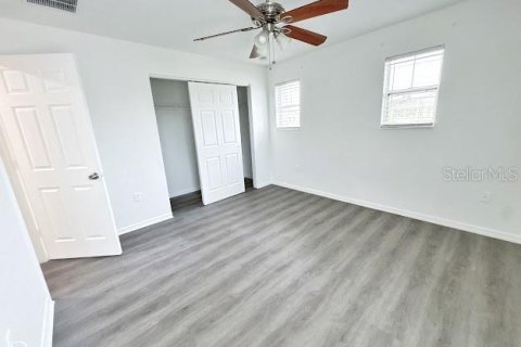House in Kissimmee, Florida 4 bedrooms, 237.92 sq.m. № 2235477 - photo 14