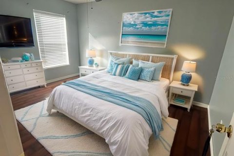 House in Kissimmee, Florida 4 bedrooms, 174.1 sq.m. № 1908436 - photo 8