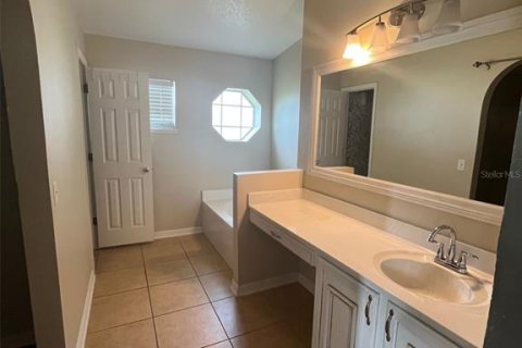 House in Kissimmee, Florida 4 bedrooms, 174.1 sq.m. № 1908436 - photo 19