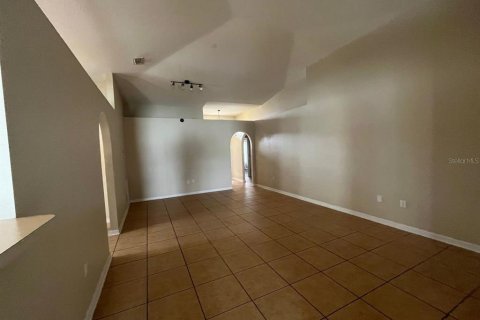 House in Kissimmee, Florida 4 bedrooms, 174.1 sq.m. № 1908436 - photo 5