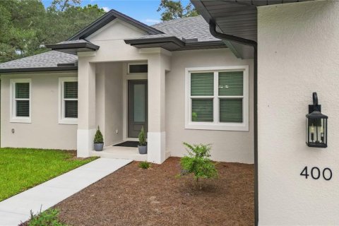 House in Venice, Florida 3 bedrooms, 191.01 sq.m. № 2396375 - photo 2