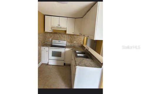 Villa ou maison à louer à Tampa, Floride: 3 chambres, 112.97 m2 № 2432631 - photo 6