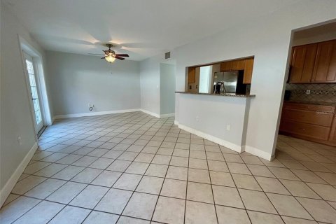 Adosado en alquiler en Winter Haven, Florida, 3 dormitorios, 147.16 m2 № 1915488 - foto 5