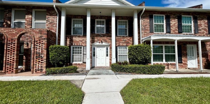 Adosado en Winter Haven, Florida 3 dormitorios, 147.16 m2 № 1915488