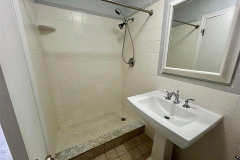 Adosado en alquiler en Winter Haven, Florida, 3 dormitorios, 147.16 m2 № 1915488 - foto 10