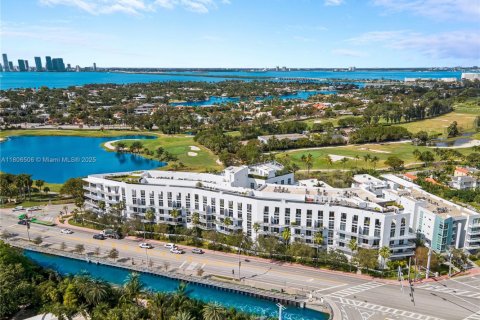 Condo in Miami Beach, Florida, 1 bedroom  № 1779472 - photo 24