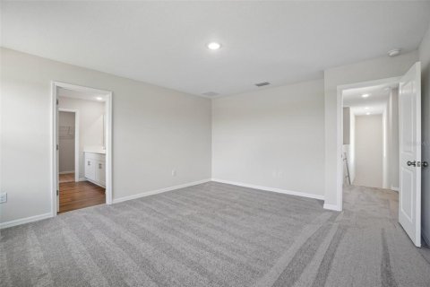 Villa ou maison à vendre à Zephyrhills, Floride: 4 chambres, 206.8 m2 № 2198099 - photo 5