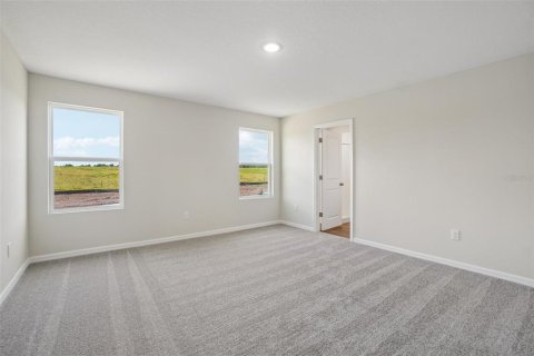 Villa ou maison à vendre à Zephyrhills, Floride: 4 chambres, 206.8 m2 № 2198099 - photo 4