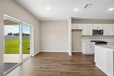Villa ou maison à vendre à Zephyrhills, Floride: 4 chambres, 206.8 m2 № 2198099 - photo 17