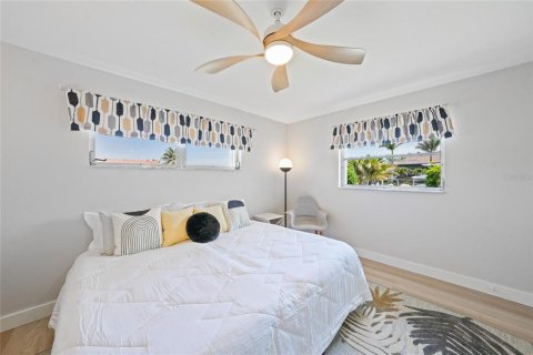 House in Punta Gorda, Florida 3 bedrooms, 128.86 sq.m. № 1653971 - photo 30
