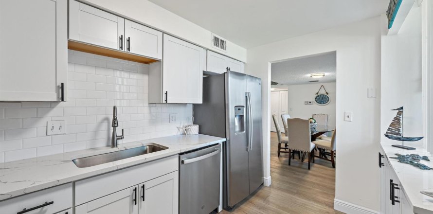 Condominio en Jupiter, Florida, 2 dormitorios  № 2086552