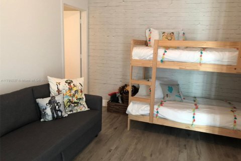 Copropriété à louer à Miami, Floride: 2 chambres, 98.48 m2 № 1839440 - photo 2