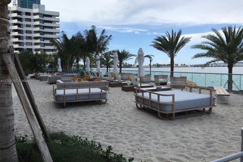 Copropriété à louer à Miami, Floride: 2 chambres, 98.48 m2 № 1839440 - photo 11