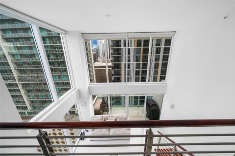 Copropriété à louer à Miami, Floride: 2 chambres, 119.75 m2 № 2089470 - photo 15