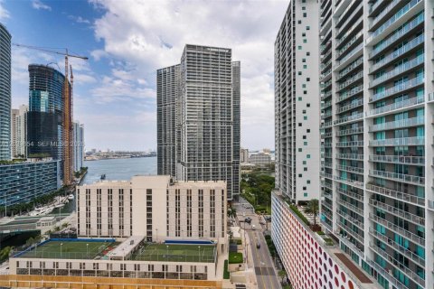Copropriété à louer à Miami, Floride: 2 chambres, 119.75 m2 № 2089470 - photo 12