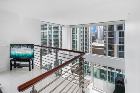 Copropriété à louer à Miami, Floride: 2 chambres, 119.75 m2 № 2089470 - photo 16