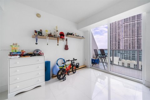 Copropriété à louer à Miami, Floride: 2 chambres, 119.75 m2 № 2089470 - photo 2
