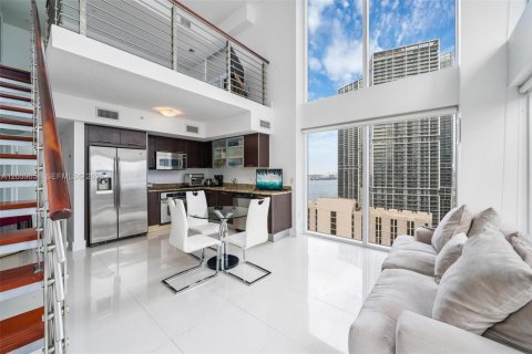 Copropriété à louer à Miami, Floride: 2 chambres, 119.75 m2 № 2089470 - photo 9