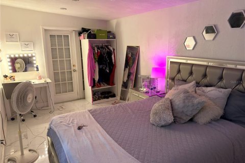 Casa en venta en Tampa, Florida, 4 dormitorios, 178.74 m2 № 2195471 - foto 23