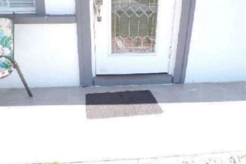 Casa en venta en Tampa, Florida, 4 dormitorios, 178.74 m2 № 2195471 - foto 8