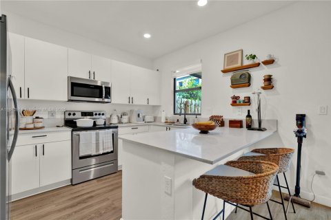 Adosado en venta en Miami, Florida, 3 dormitorios, 137.77 m2 № 1830244 - foto 25