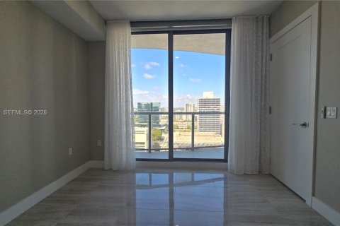 Снять в аренду кондоминиум в Форт-Лодердейл, Флорида 2 спальни, 130.43м2, № 2024847 - фото 26