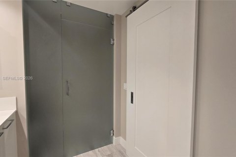 Снять в аренду кондоминиум в Форт-Лодердейл, Флорида 2 спальни, 130.43м2, № 2024847 - фото 22