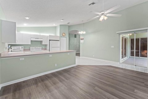 Villa ou maison à vendre à Jupiter, Floride: 3 chambres, 153.2 m2 № 2389903 - photo 13