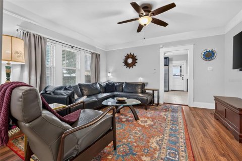 Villa ou maison à vendre à Tampa, Floride: 3 chambres, 104.79 m2 № 2409990 - photo 5